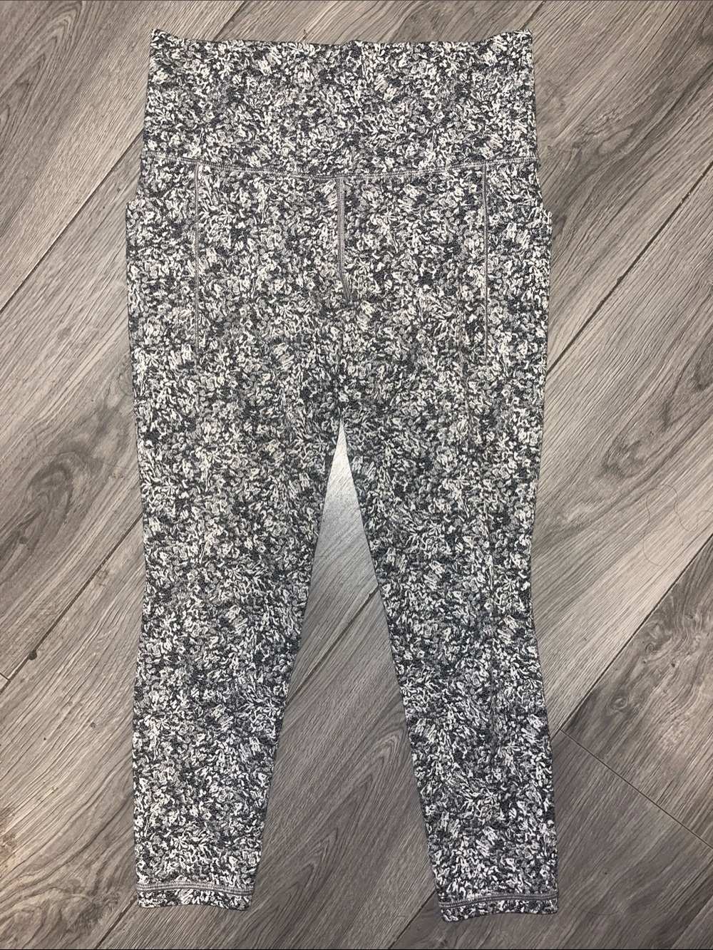 Athleta Black & White Marble-Print Women’s Leggings